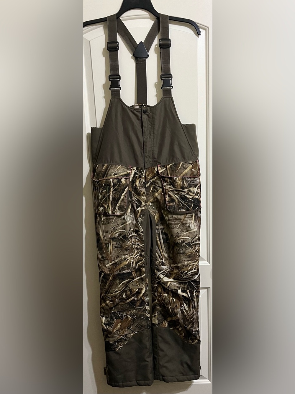 GIRLS RealTree Max-5 Camouflage Insulated Bib Overalls Size Medium 8-10 READ